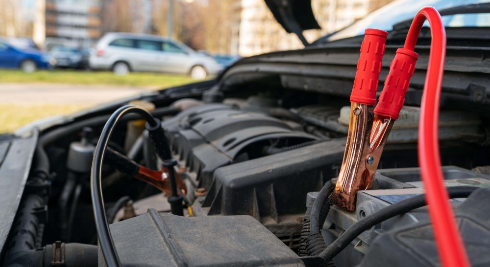 Cómo proteger la batería del coche del calor extremo